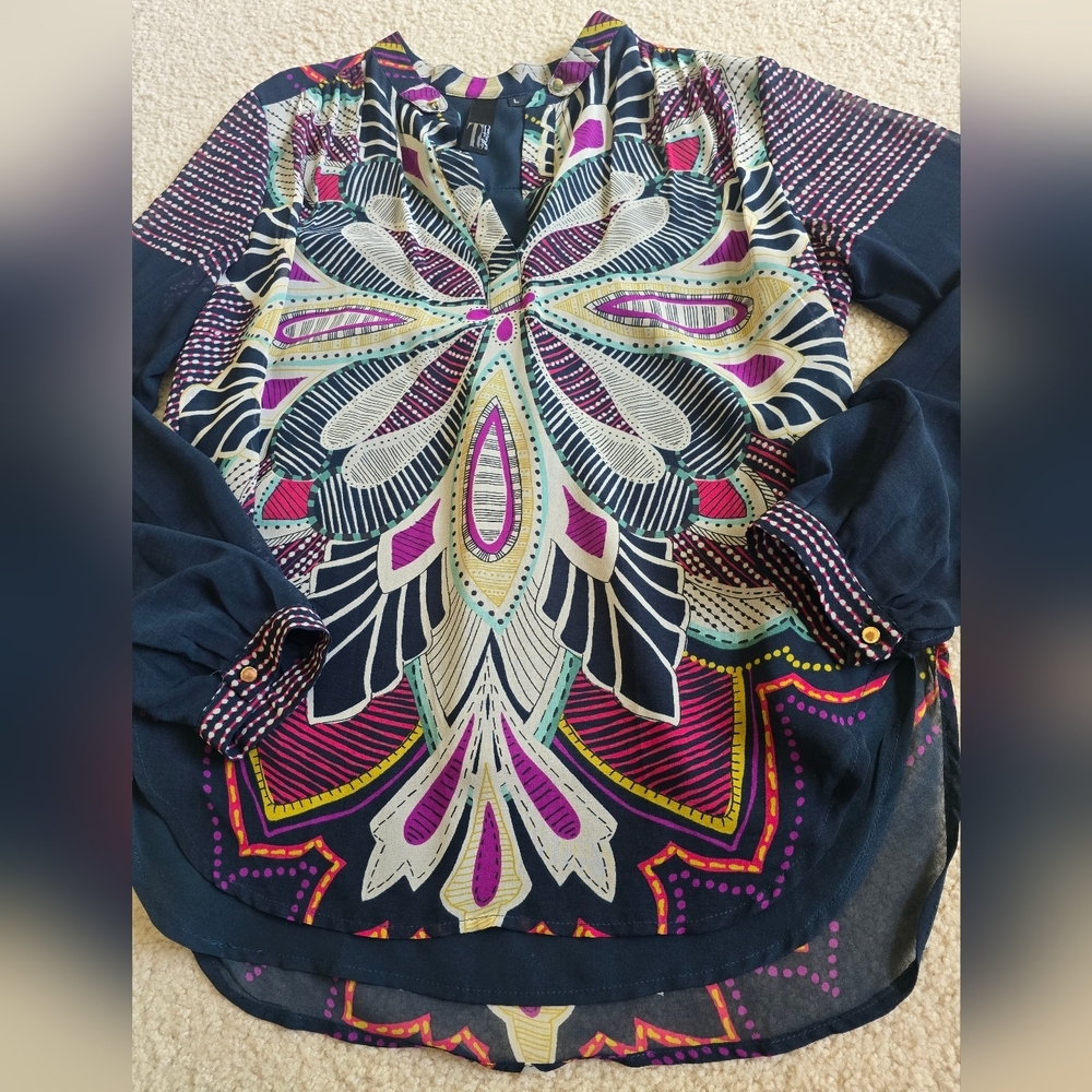 Women’s Printed Long-Sleeve V-Neck Blouse in Navy and Magenta